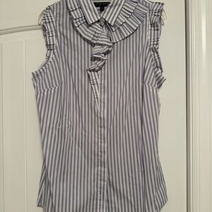 Sleeveless top with ruffle